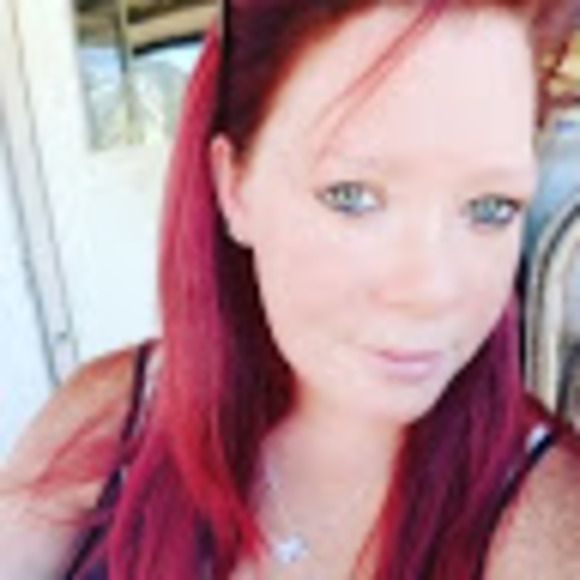 Meet your Posher, Andrea - Picture 1 of 1